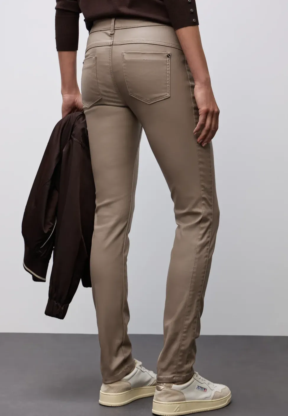 Slim Fit Coated Hose