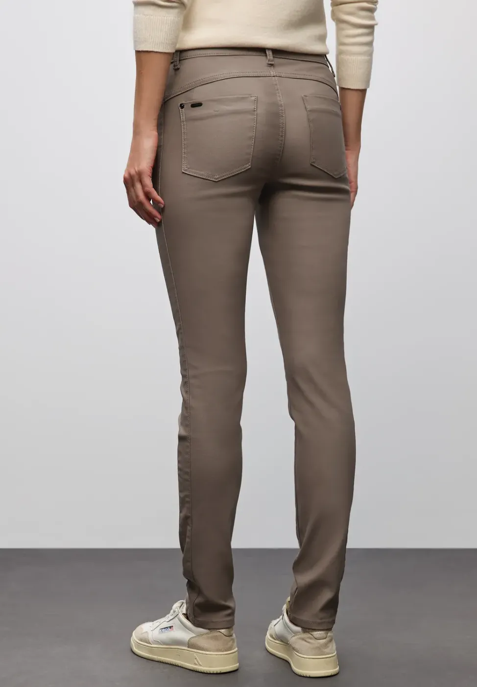 Slim Fit Coated Hose