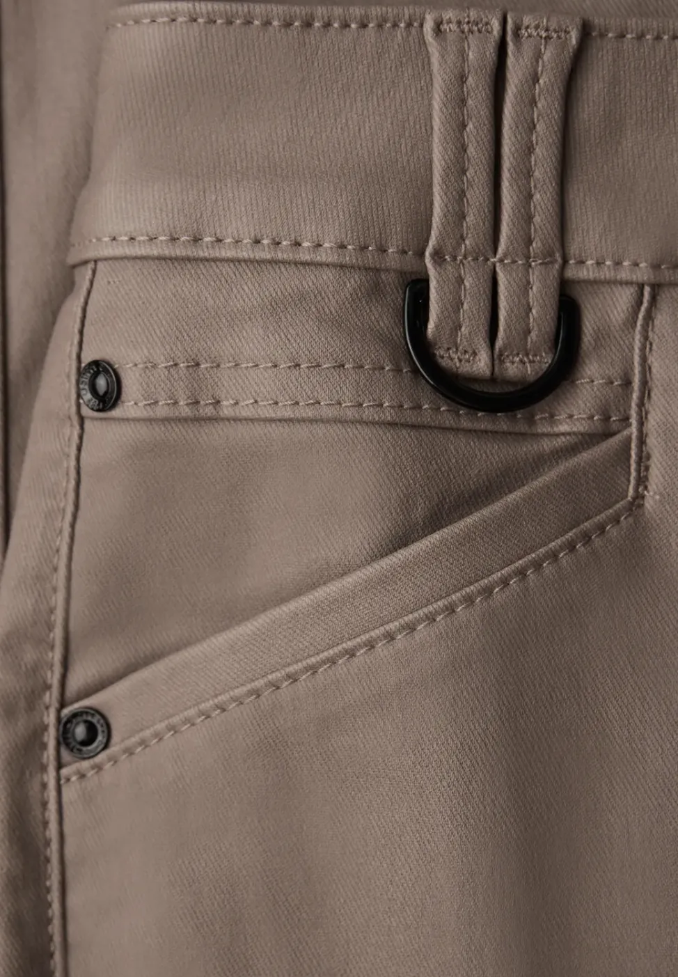Slim Fit Coated Hose