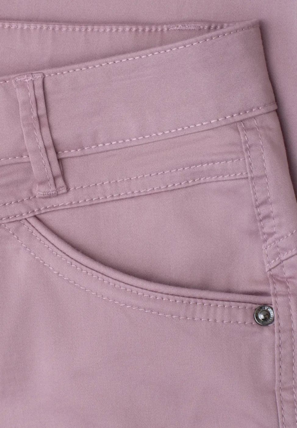 7/8 Slim Leg Hose im Satin-Look