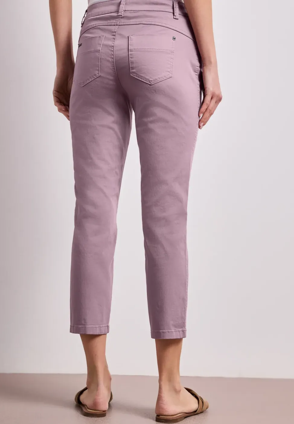 7/8 Slim Leg Hose im Satin-Look