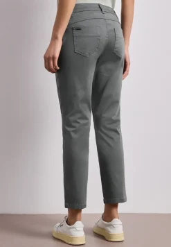 7/8 Slim Leg Hose im Satin-Look