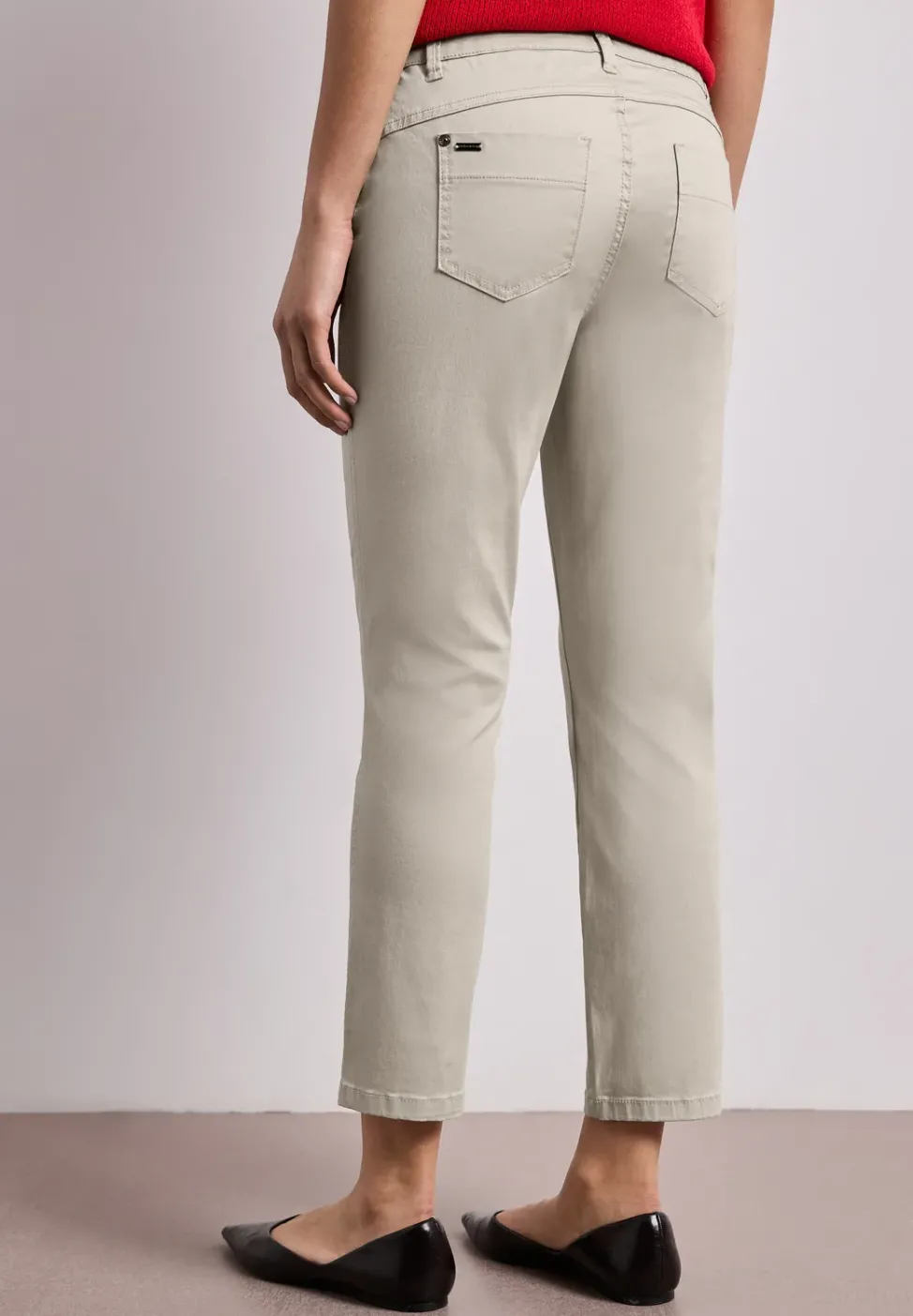 7/8 Slim Leg Hose im Satin-Look