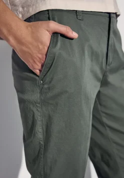 Softe Twill Chino