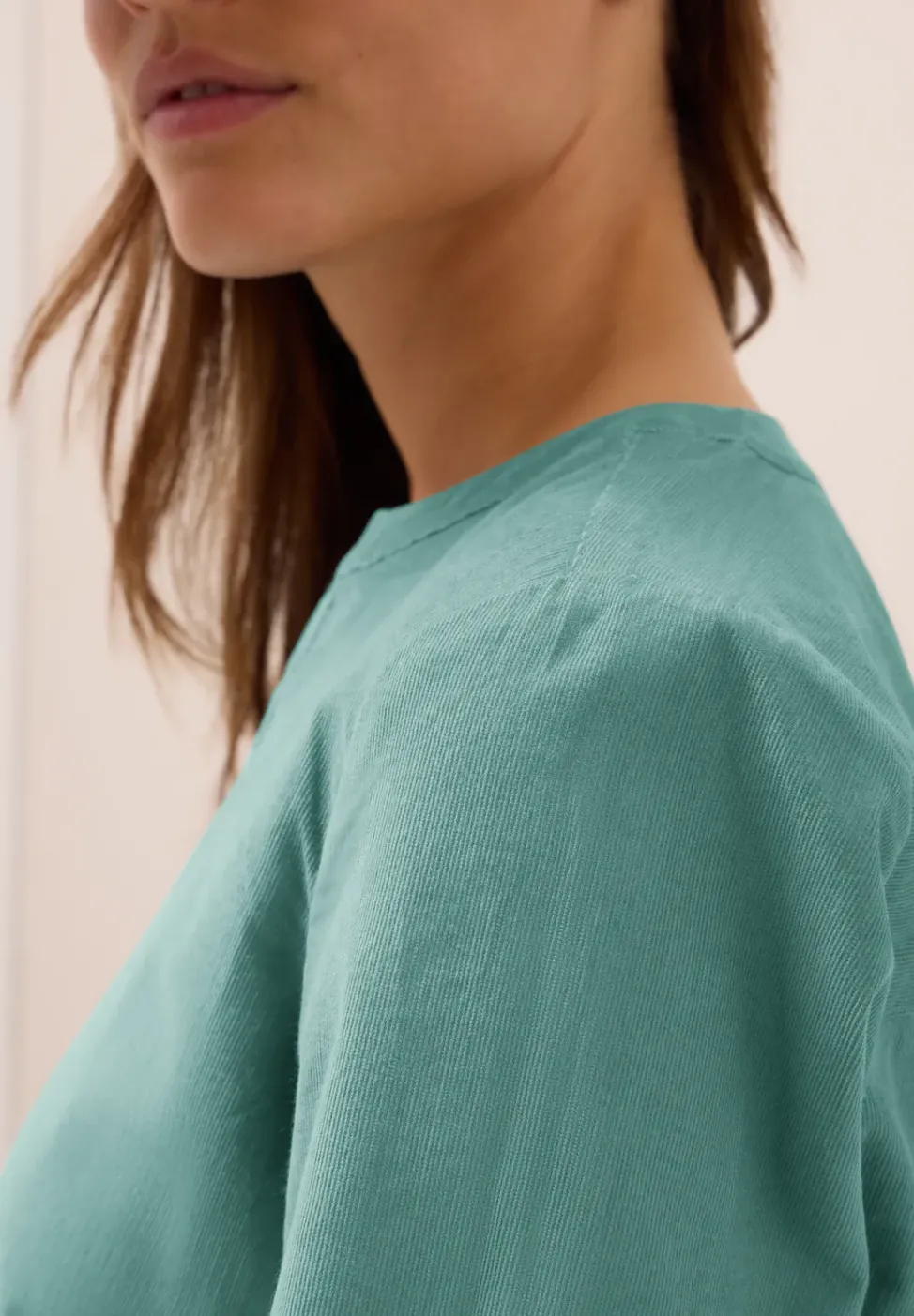 Split Neck Cordbluse