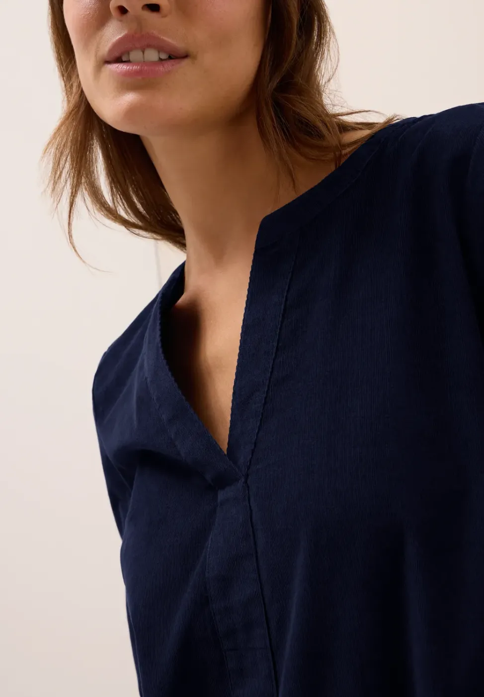 Split Neck Cordbluse