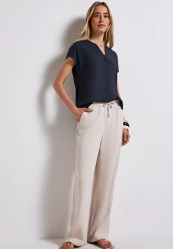 Split Neck Bluse in Unifarbe