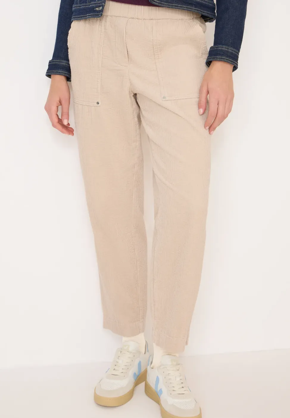 Sportive Loose Fit Cordhose