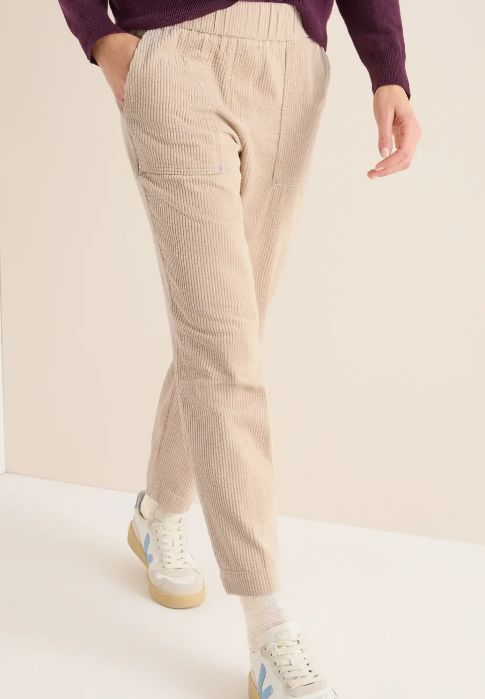 Sportive Loose Fit Cordhose
