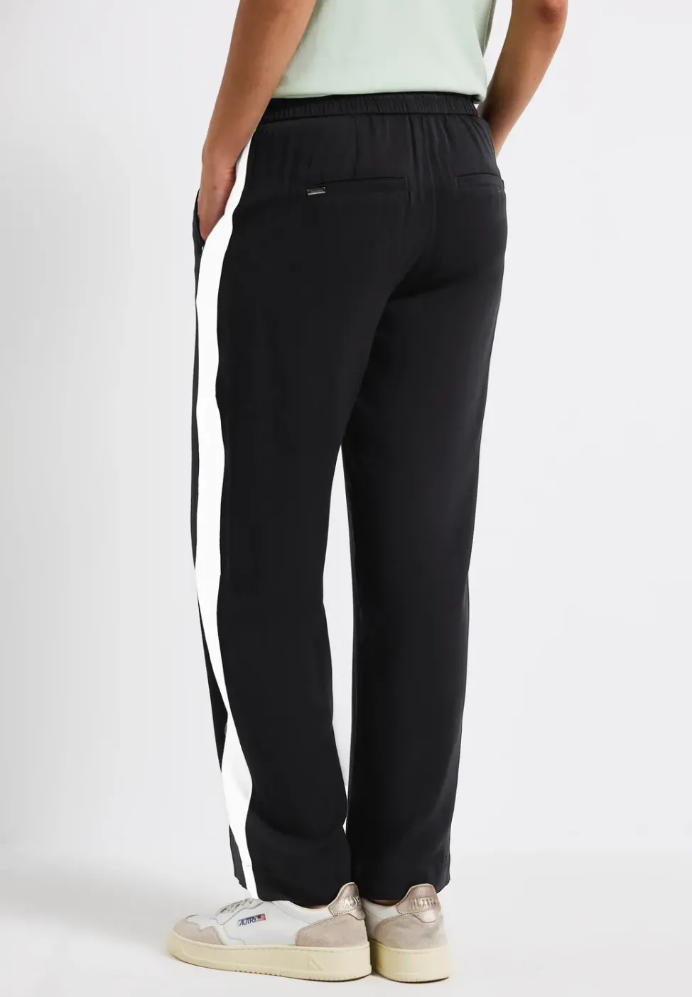 Straight Leg Hose