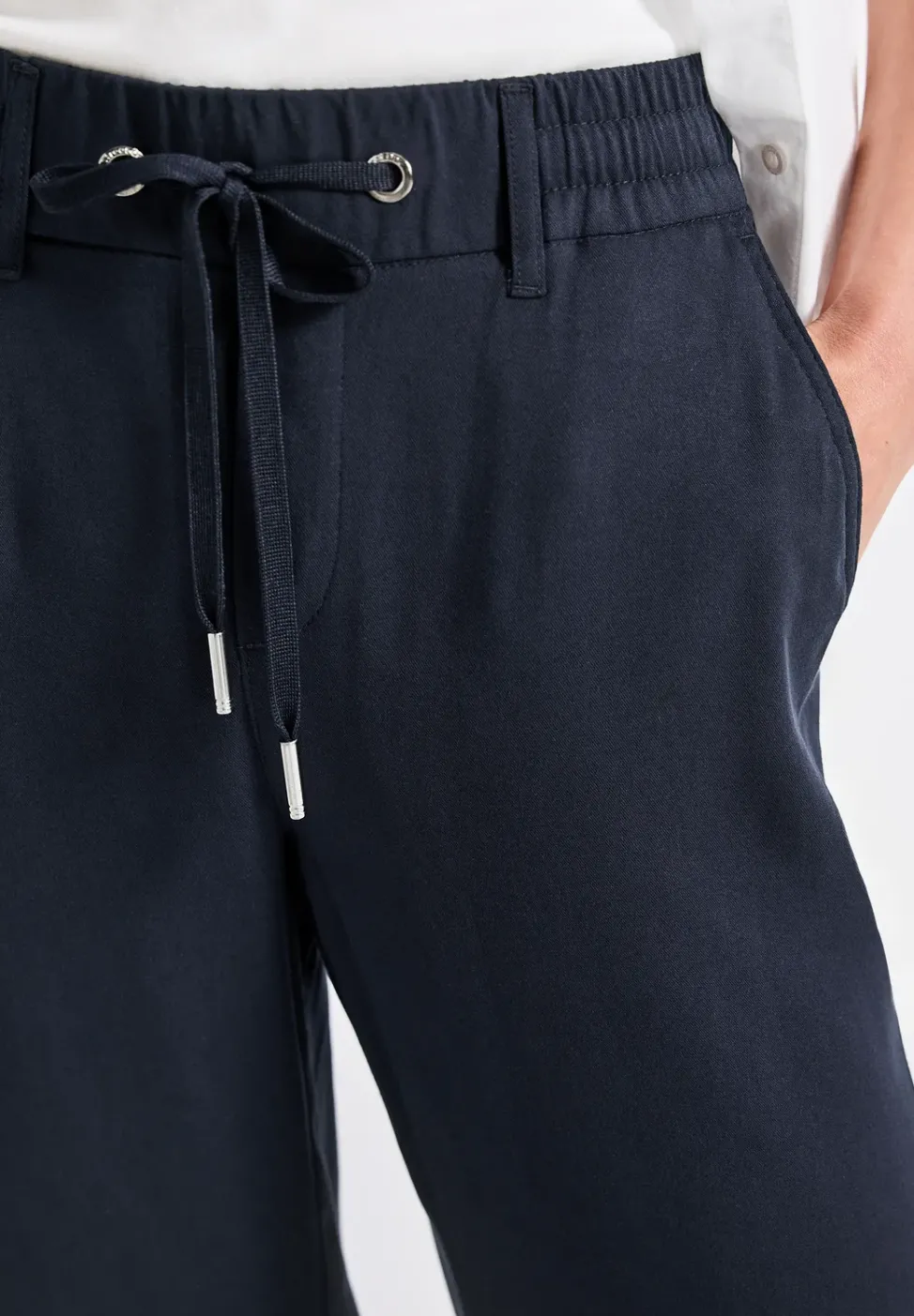 Straight Leg Hose