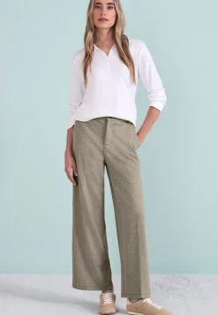 Straight Leg Hose