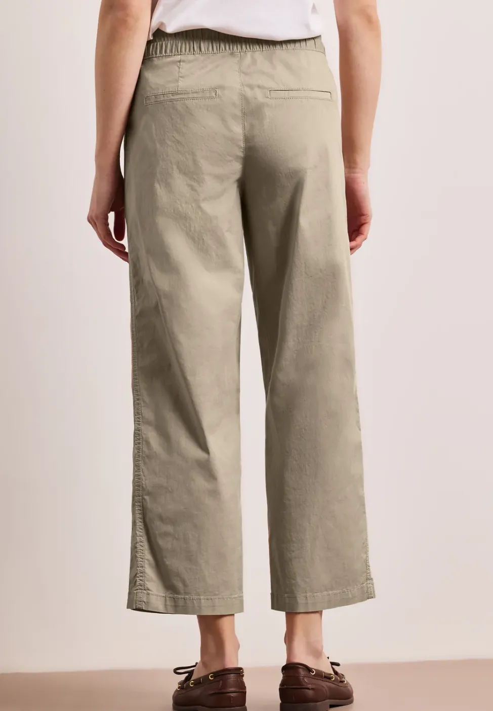Straight Leg Hose in Hose Papertouchware