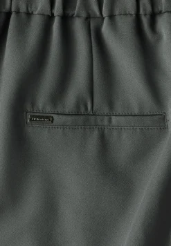 Straight Leg Twill Hose