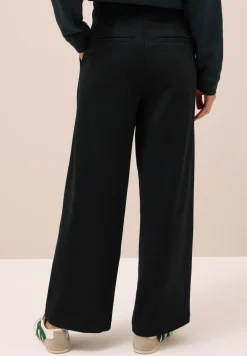 Straight Leg Hose