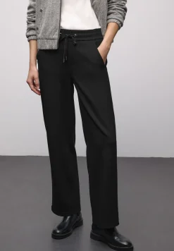 Straight Leg Hose