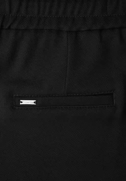 Straight Leg Hose
