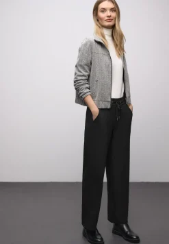 Straight Leg Hose