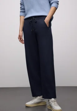 Straight Leg Hose