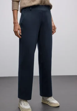 Straight Leg Hose