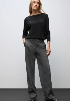 Straight Leg Hose
