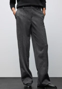 Straight Leg Hose
