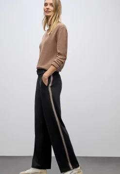 Straight Leg Hose