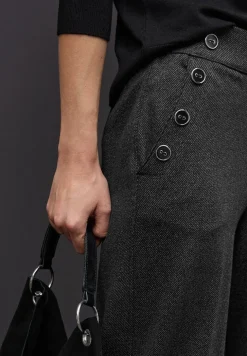 Straight Leg Hose