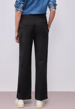 Straight Leg Hose