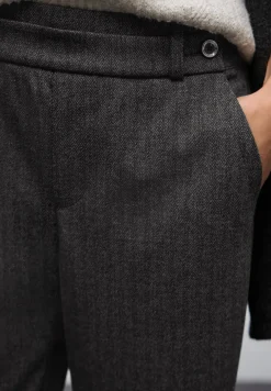 Straight Leg Hose