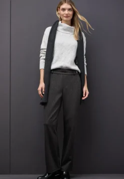 Straight Leg Hose