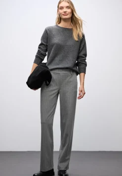 Straight Leg Hose