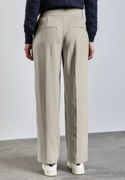Straight Leg Hose