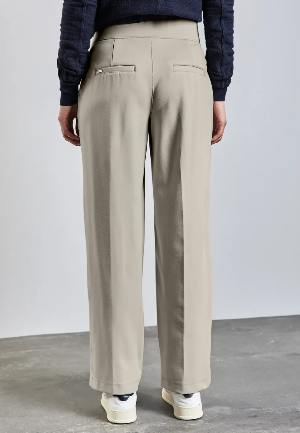 Straight Leg Hose