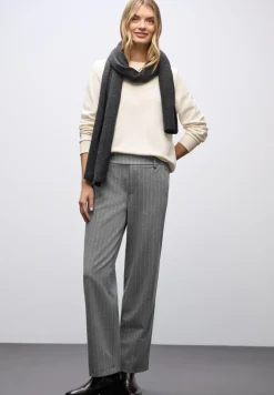 Straight Leg Hose