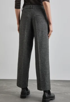 Straight Leg Hose