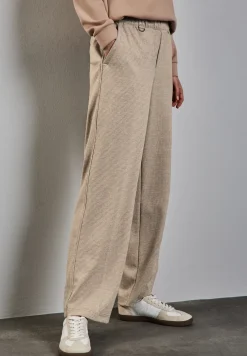 Straight Leg Hose
