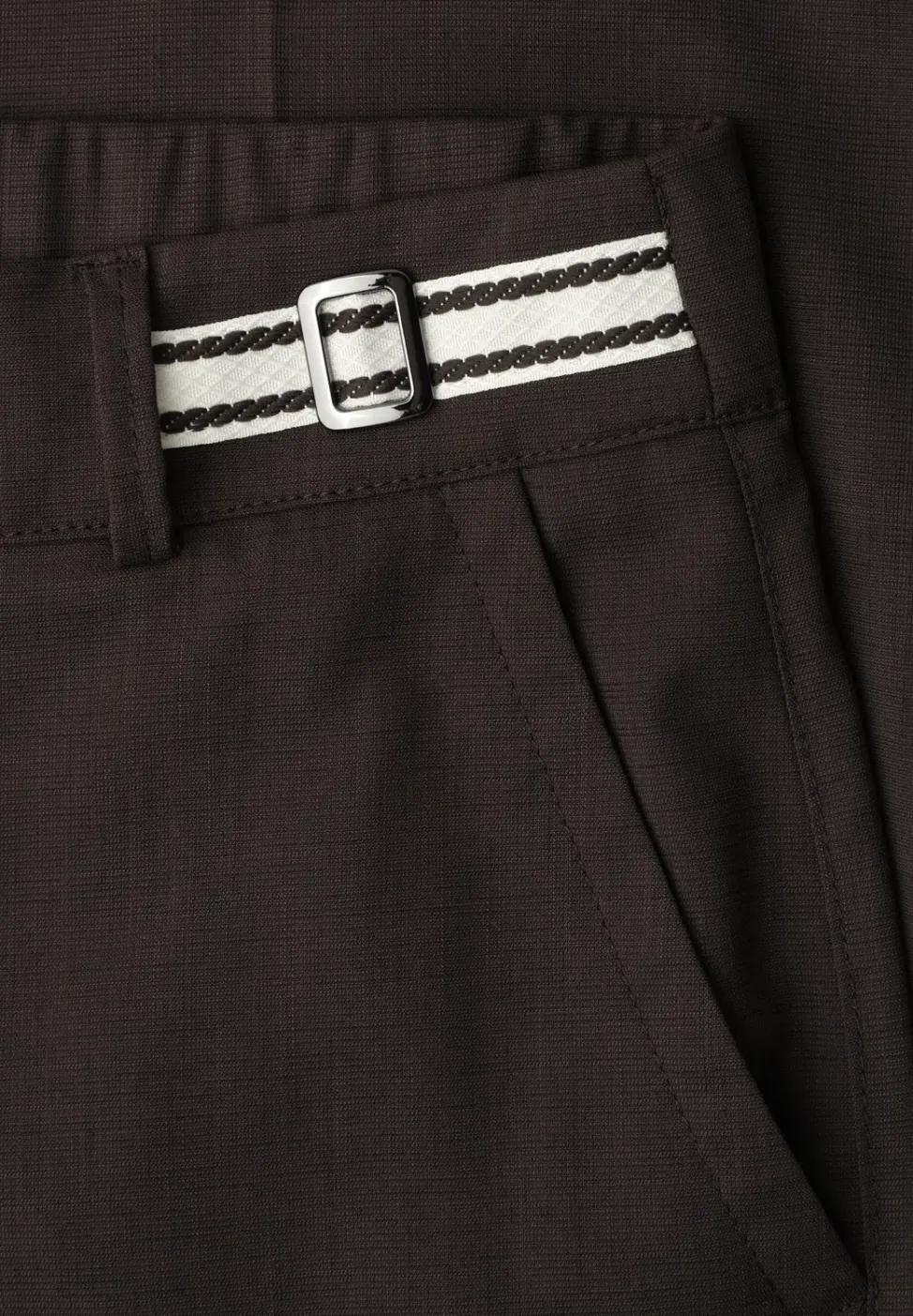 Straight Leg Hose mit Gürteldetails