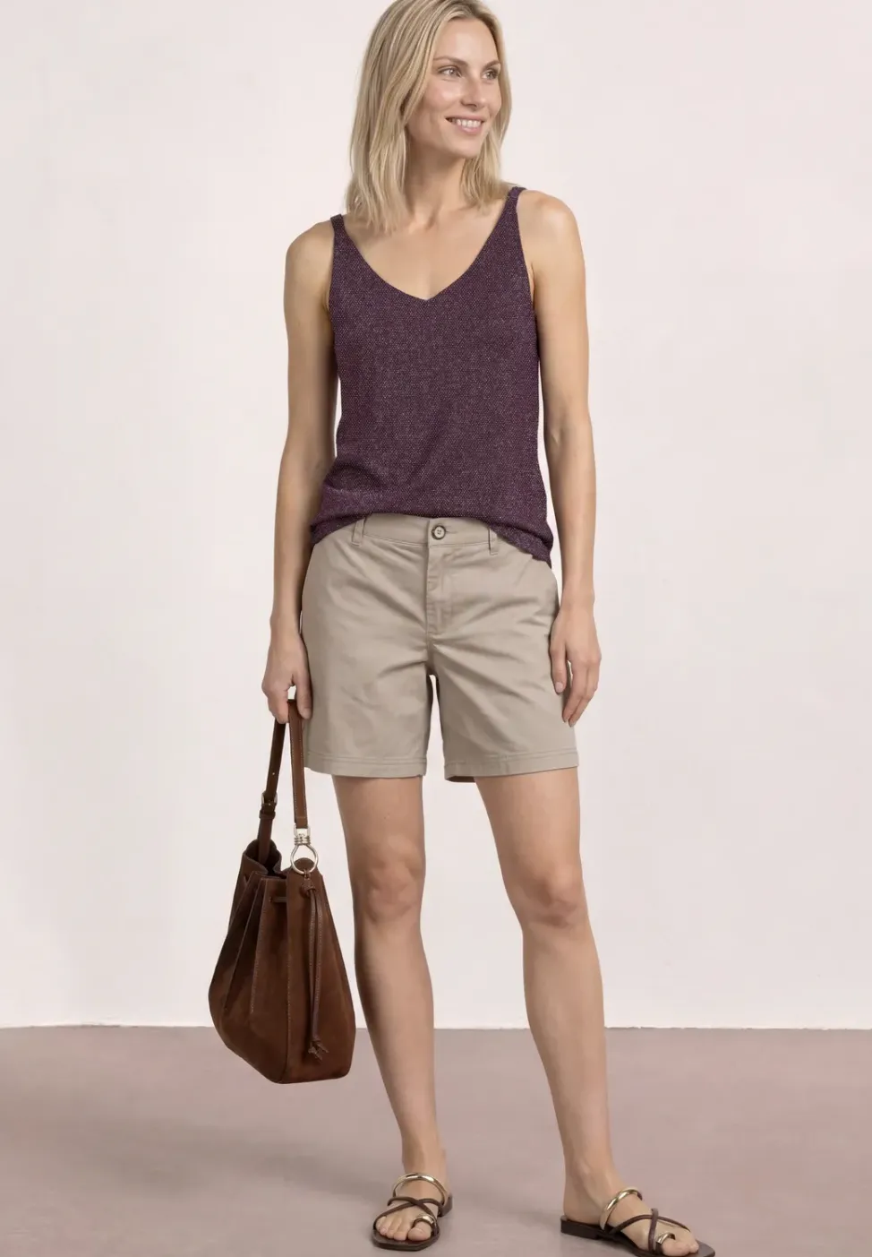 Top mit V-Neck und Glitzerdetails