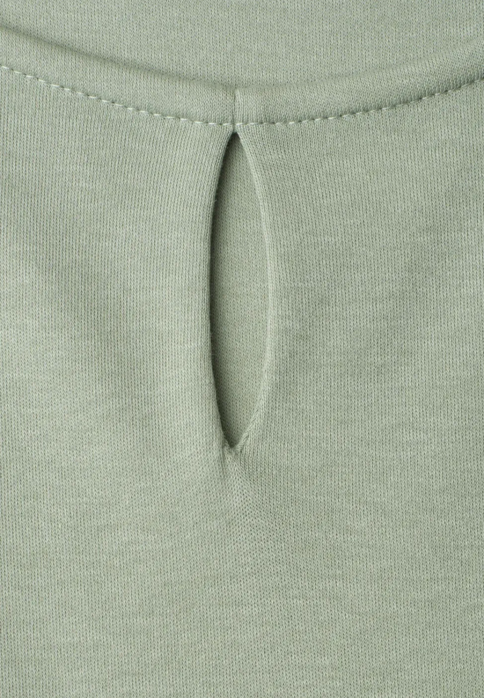 Top mit Rundhals und Cut-Out-Detail