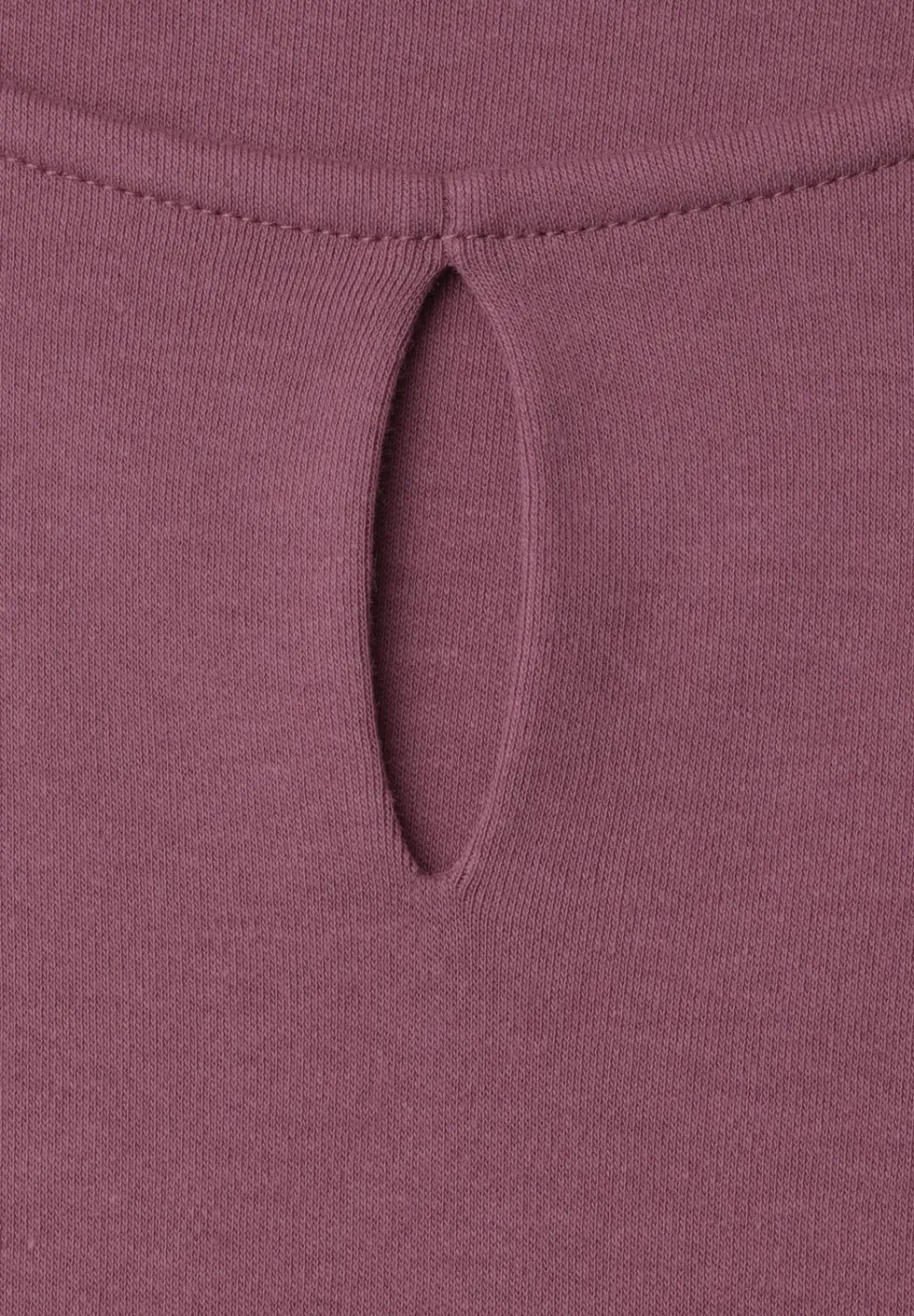 Top mit Rundhals und Cut-Out-Detail