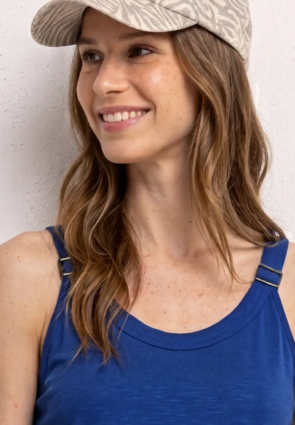 Top mit V-Neck und Deko-Detail