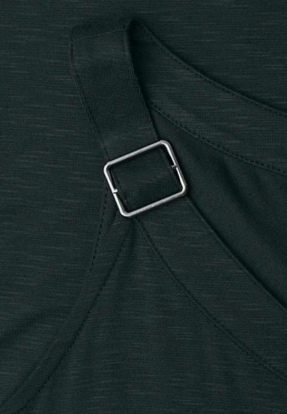Top mit V-Neck und Deko-Detail