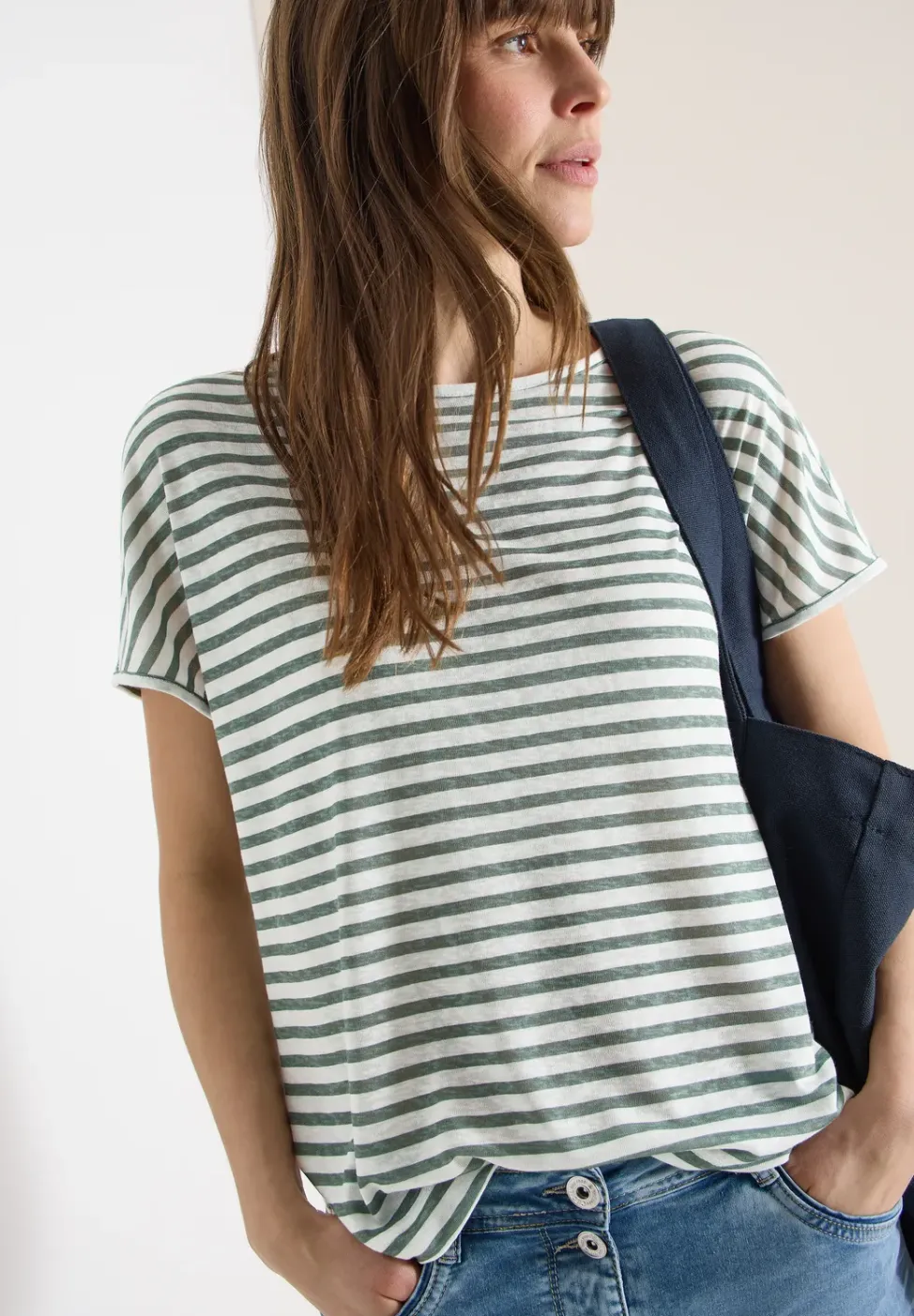 T-Shirt mit Boatneck und Streifen