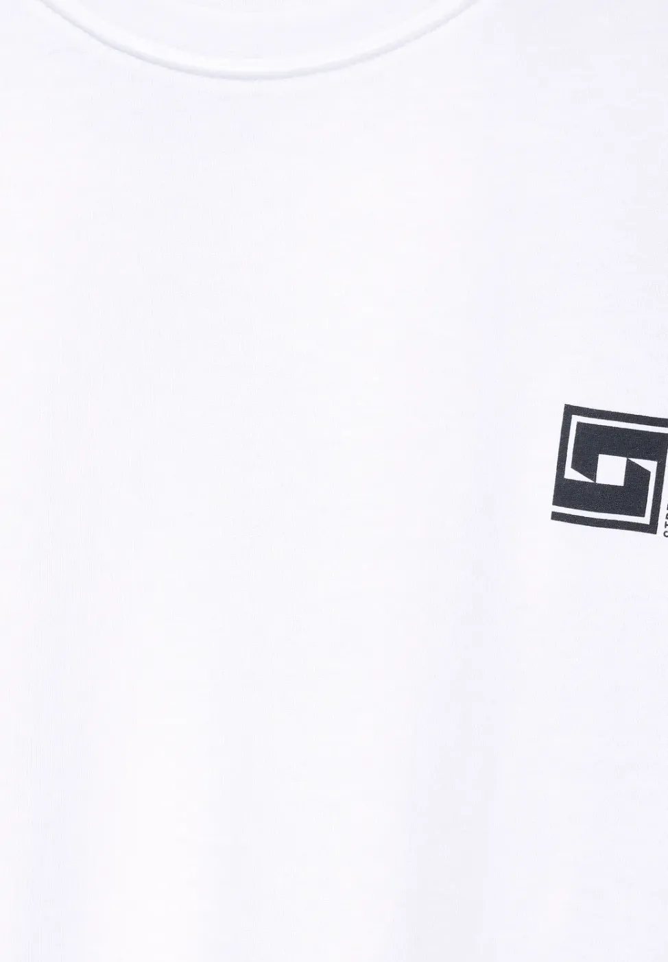 T-Shirt mit Chestartwork