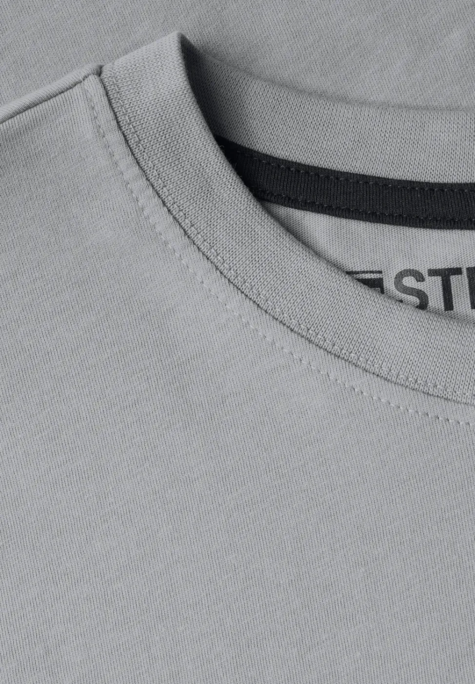 T-Shirt mit Chestprint