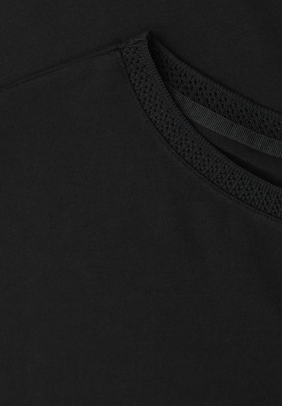 T-Shirt mit Boatneck und Deko-Tape