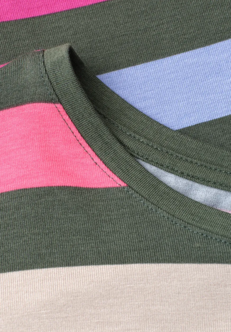 T-Shirt mit Rundhals und Elastiksaum