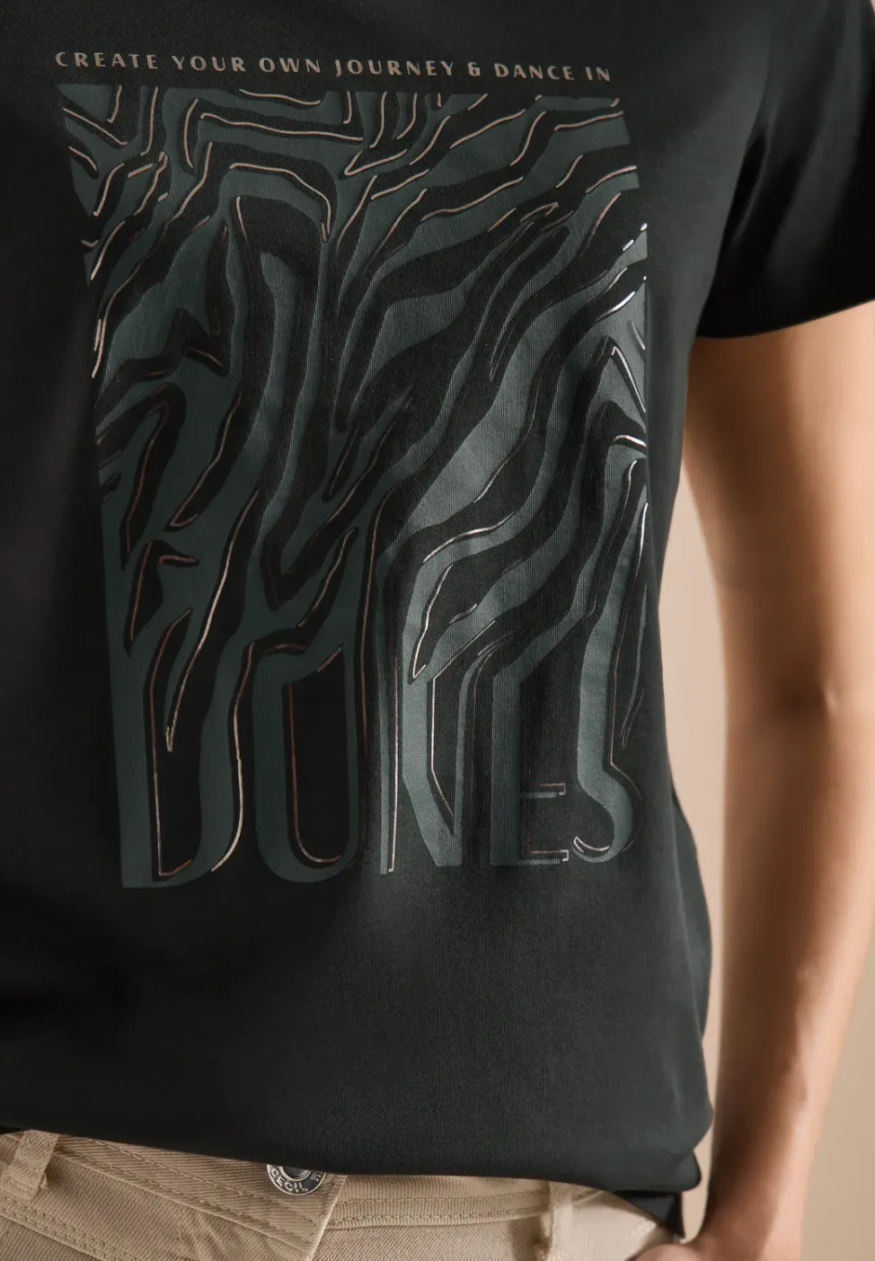 T-Shirt mit Rundhals und Folienprint