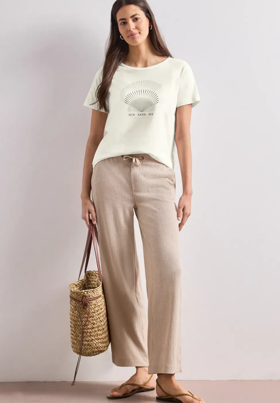 T-Shirt mit Rundhals und Foliendetails